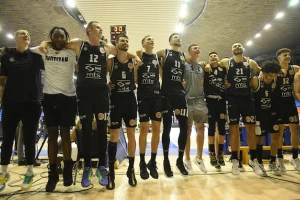 Mika oduševljen ''neverovatnom atmosferom'', Partizan sve čvršći i agresivniji